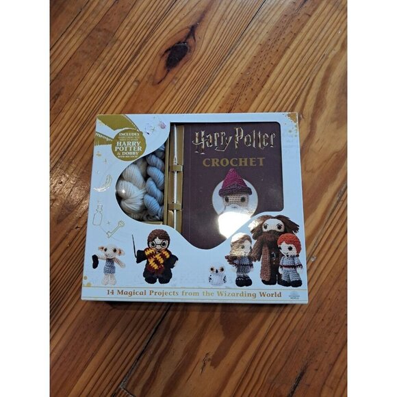 Harry Potter Crochet Kit 14 Projects From the Wizarding World Unopened - Picture 1 of 2